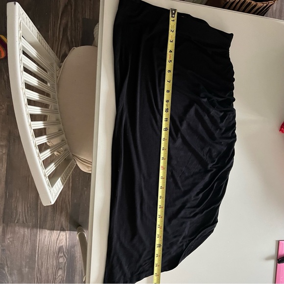 Guess skirt with gold zipper - Picture 5 of 7